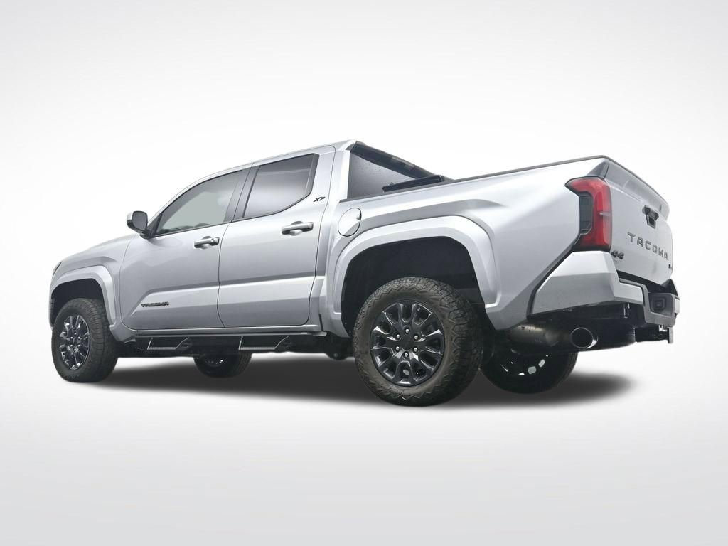 Used 2025 Toyota Tacoma SR5 AWD/4WD image 35