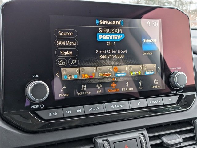 Used 2024 Nissan Pathfinder S image 21