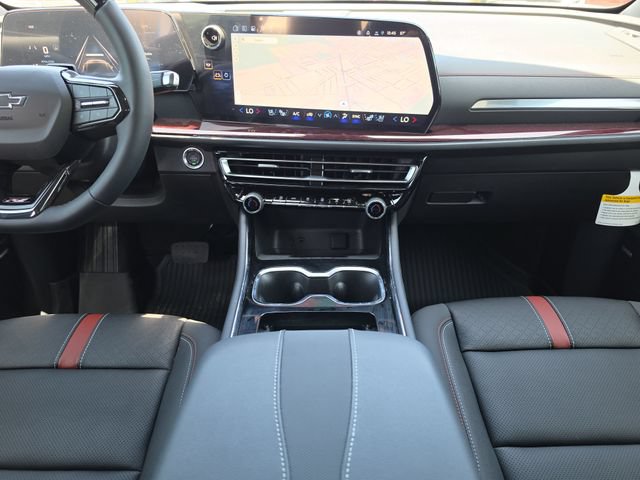 New 2026 Chevrolet Traverse RS w/ LPO, Floor Liner Package FWD image 18
