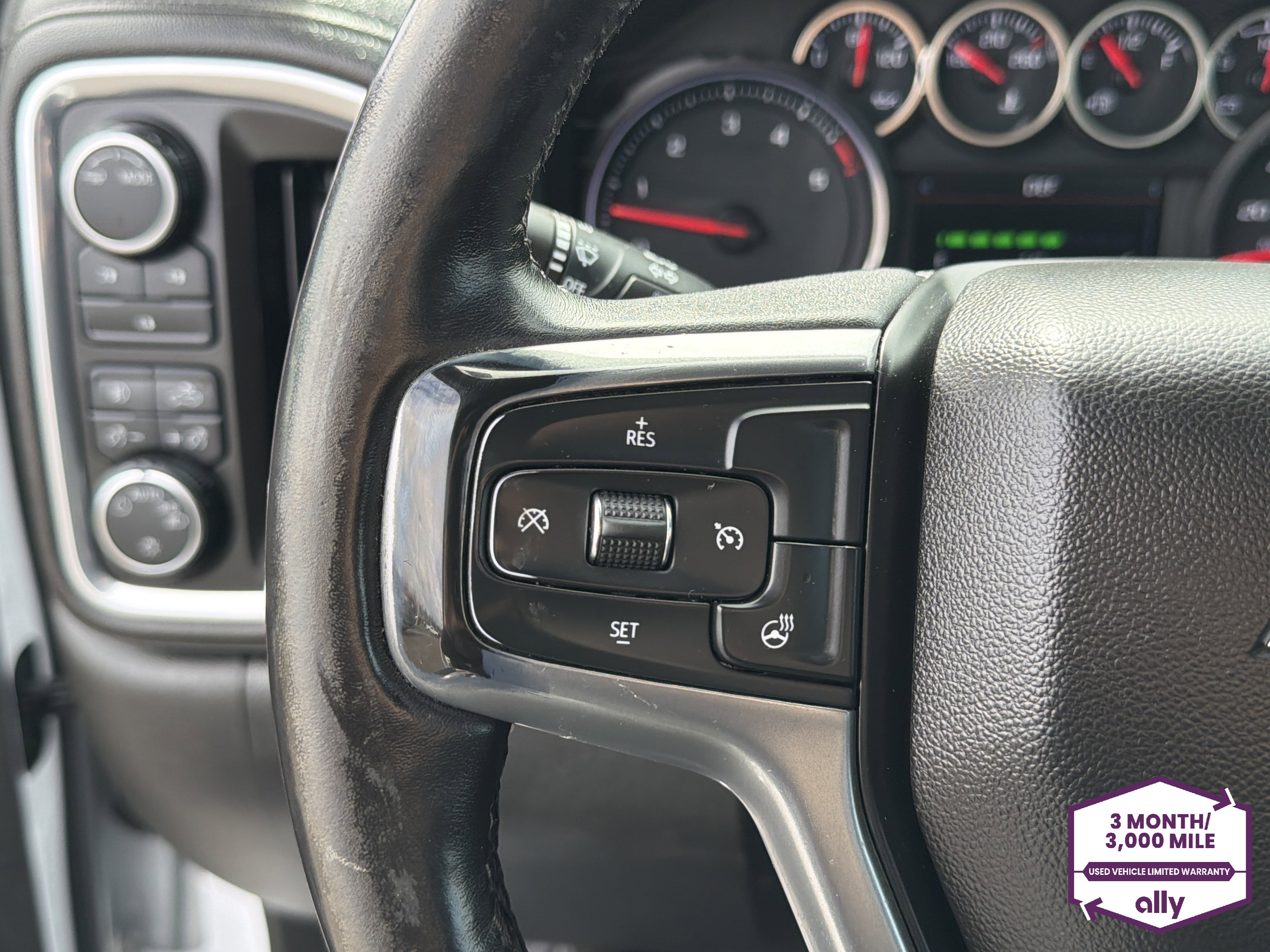 Used 2022 Chevrolet Silverado 2500 LT w/ Convenience Package AWD/4WD image 17