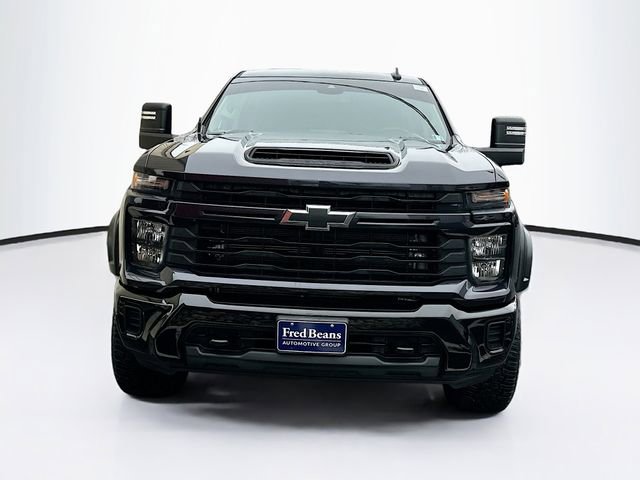 Used 2024 Chevrolet Silverado 2500 Custom w/ Custom Value Package image 2