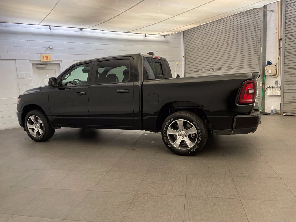 New 2026 RAM 1500 Express RWD image 5