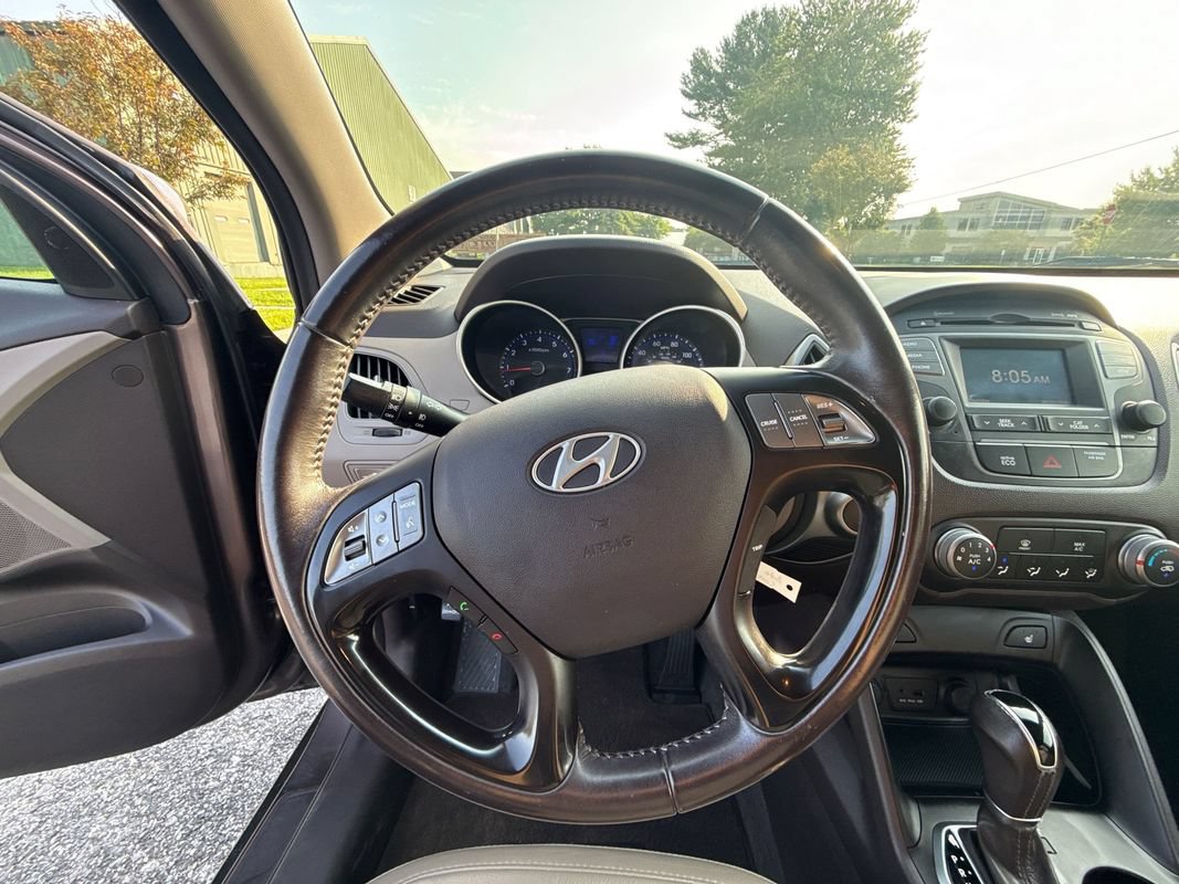 Used 2014 Hyundai Tucson SE AWD/4WD image 19