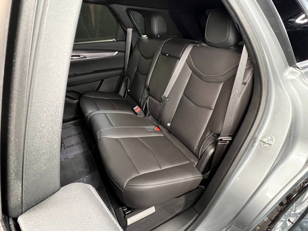 Used 2025 Cadillac XT5 Luxury image 12