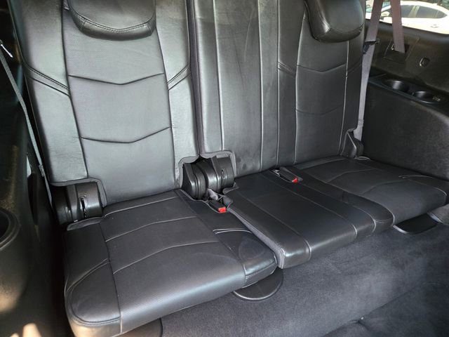 Used 2019 Cadillac Escalade ESV Platinum AWD/4WD image 14