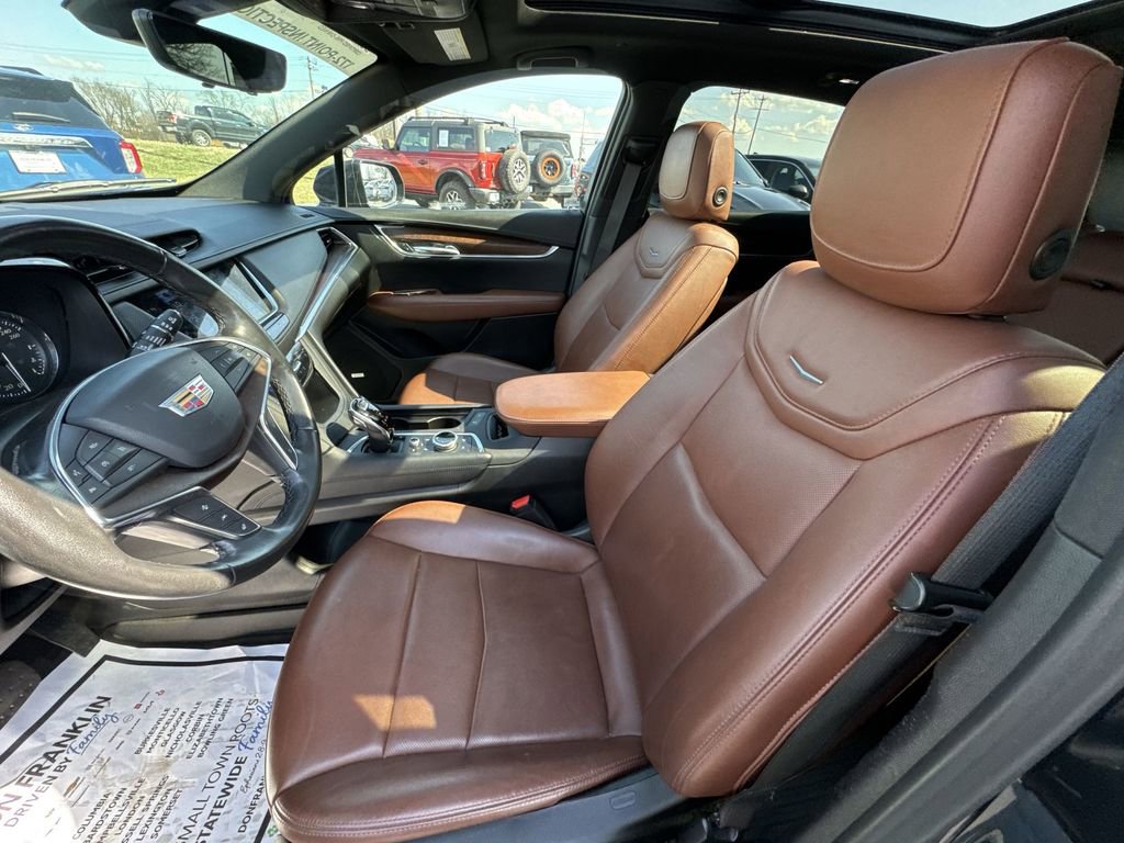 Used 2021 Cadillac XT5 Premium Luxury image 11
