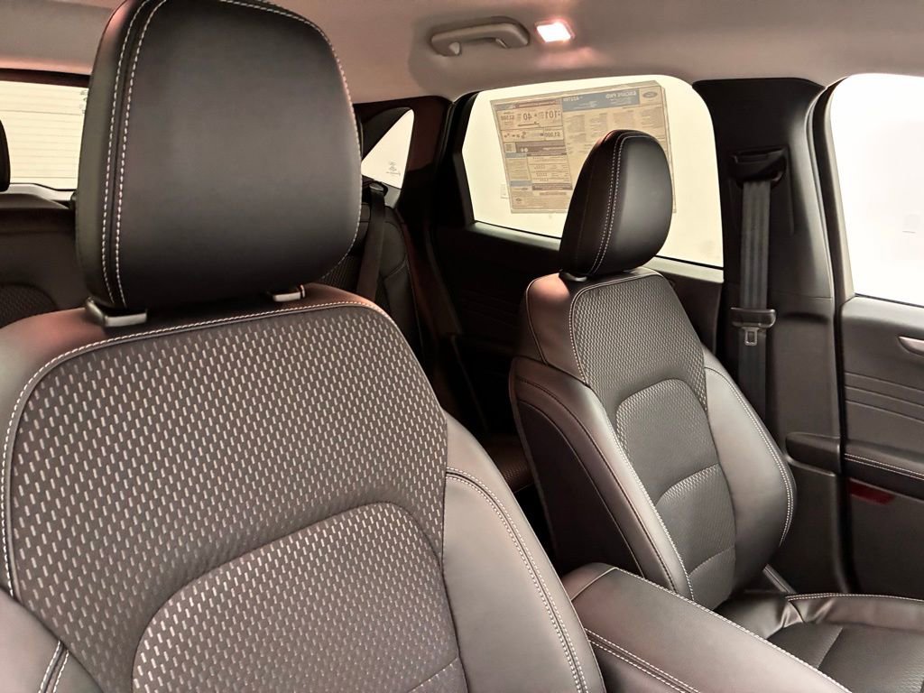 New 2026 Ford Escape SE image 30