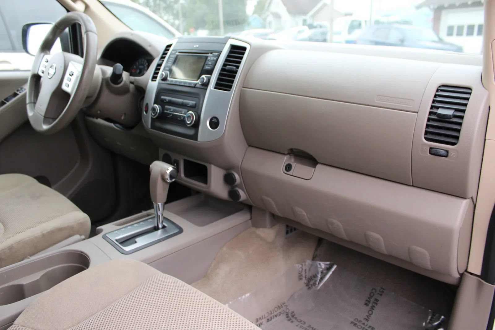 Used 2015 Nissan Frontier SV RWD image 17