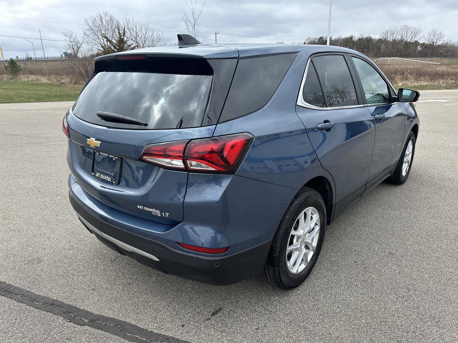 Used 2024 Chevrolet Equinox LT w/ LPO, Floor Liner Package FWD image 9