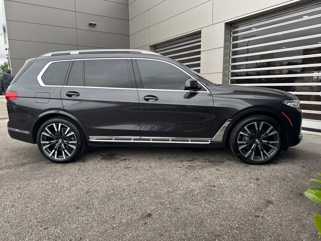 Used 2020 BMW X7 xDrive40i w/ Premium Package AWD/4WD image 6