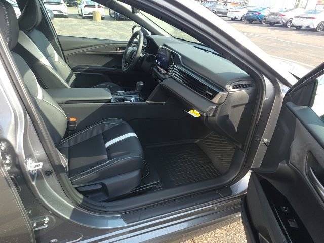 New 2026 Toyota Camry SE image 10