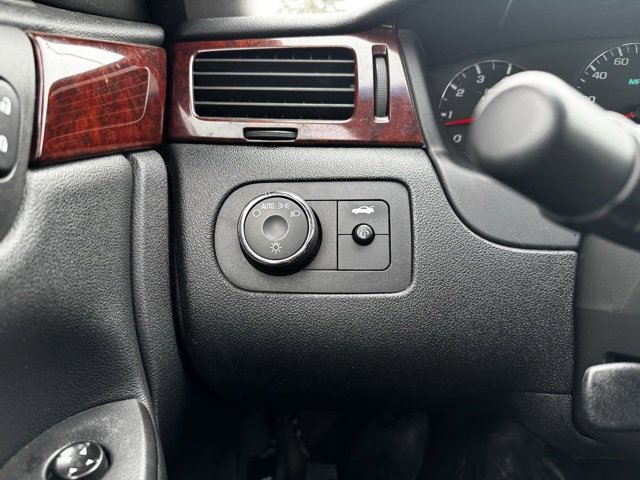 Used 2006 Chevrolet Impala LT image 25