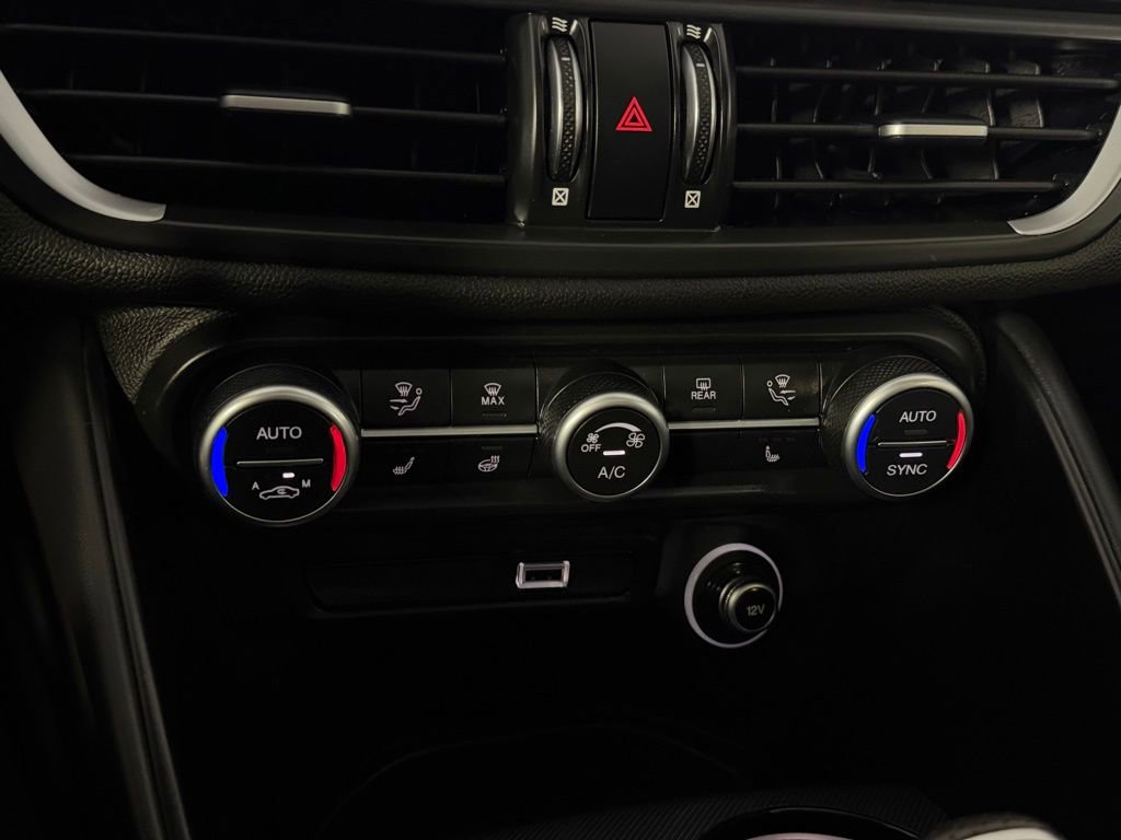 Used 2023 Alfa Romeo Giulia Veloce image 20