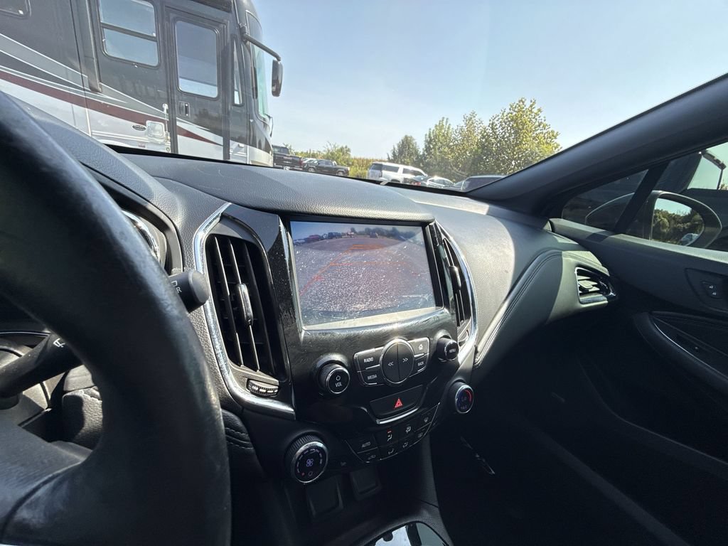Certified 2017 Chevrolet Cruze Premier FWD image 21