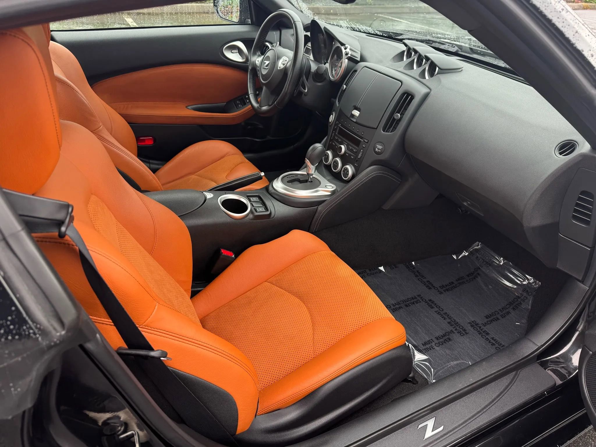 Used 2010 Nissan 370Z Touring image 29