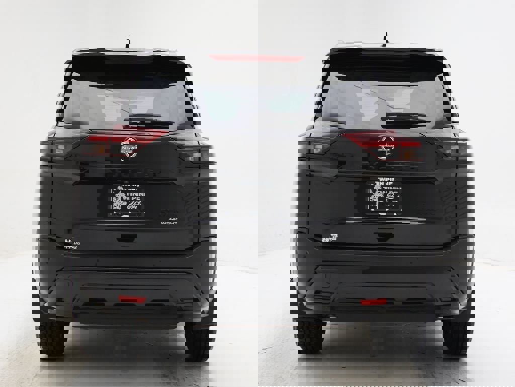 Used 2023 Nissan Rogue SV w/ SV Premium Package image 7