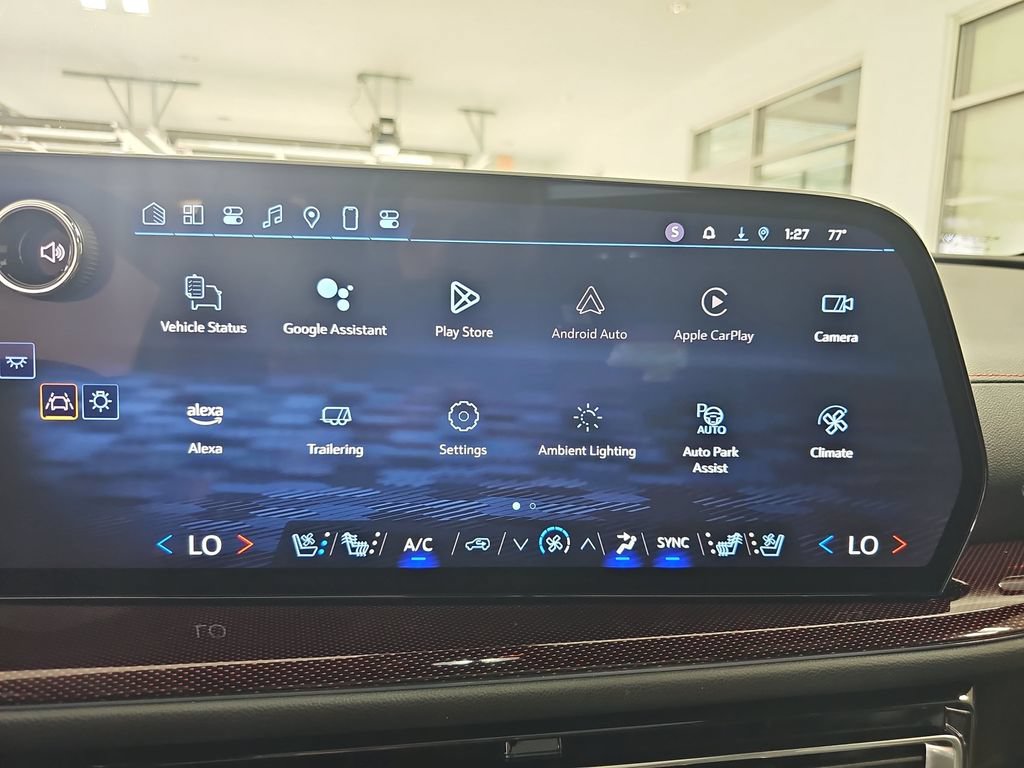 Certified 2024 Chevrolet Traverse RS w/ LPO, Floor Liner Package AWD/4WD image 28