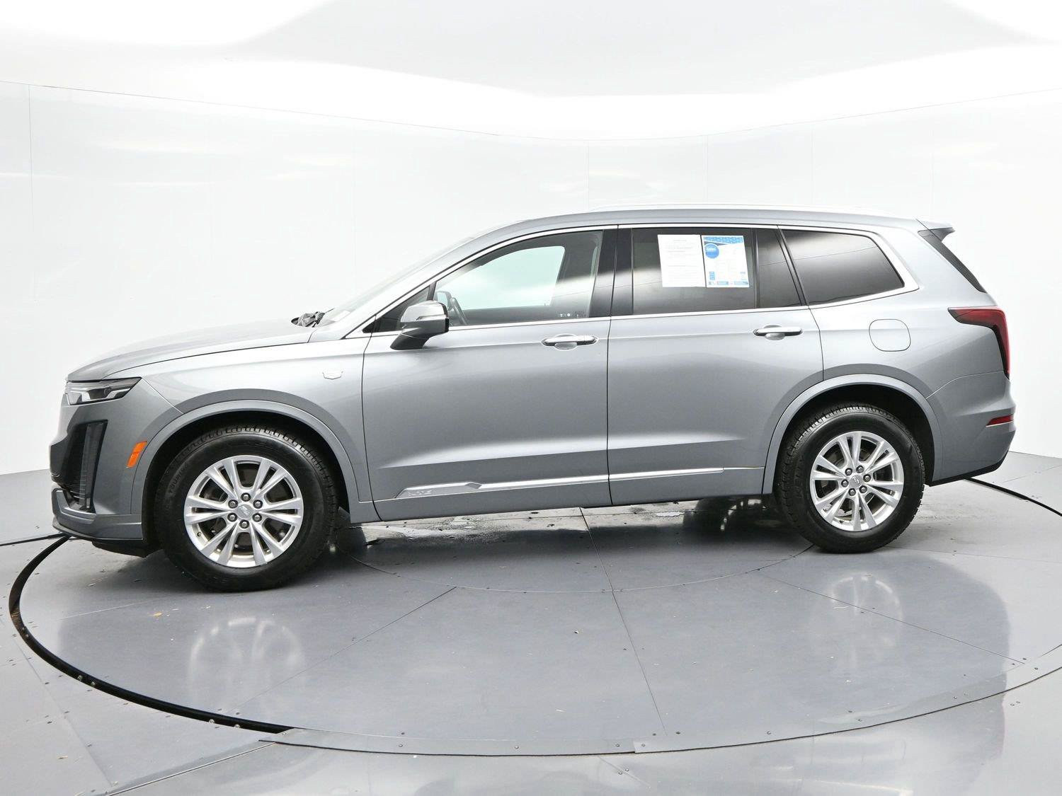 Used 2024 Cadillac XT6 Luxury FWD image 4