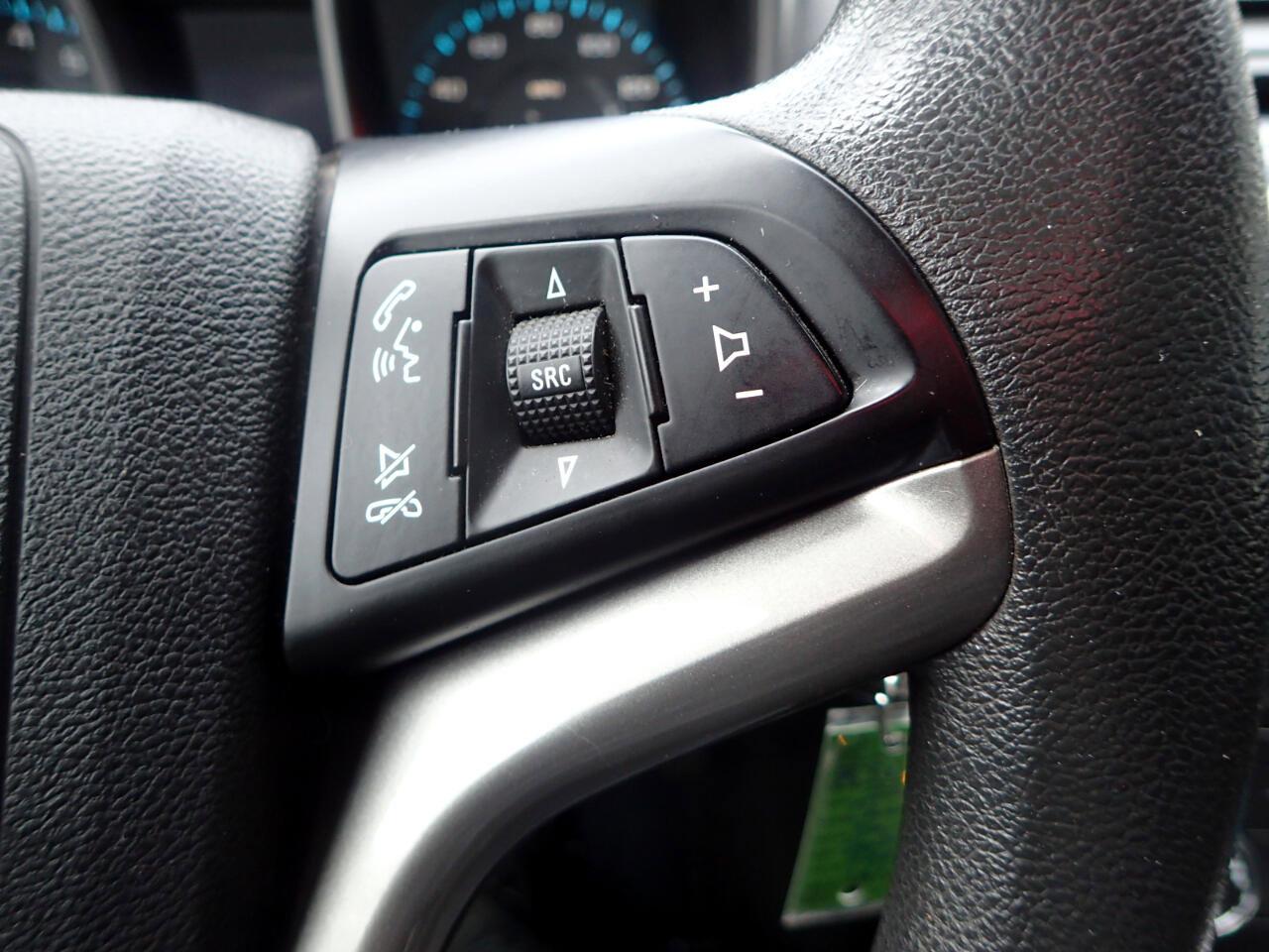 Used 2015 Chevrolet Malibu LT w/ Power Convenience Package image 16