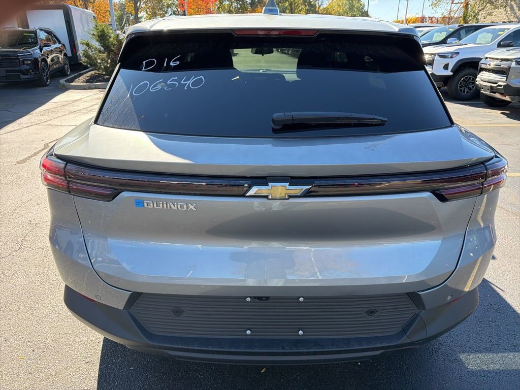 New 2026 Chevrolet Equinox EV LT image 4