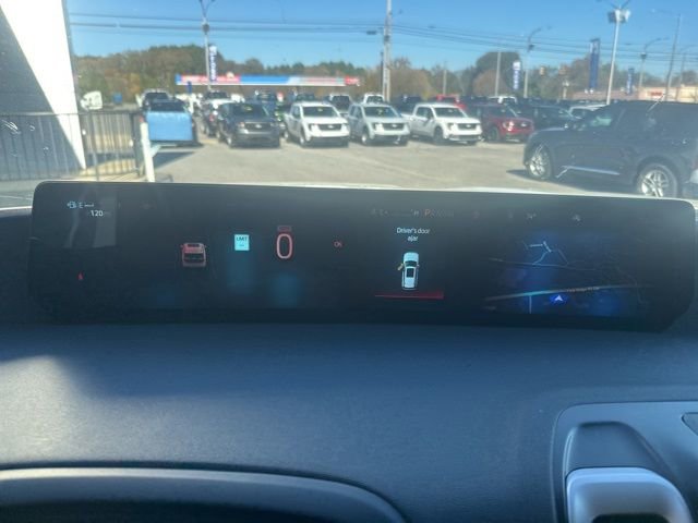 New 2025 Ford Expedition Active image 21