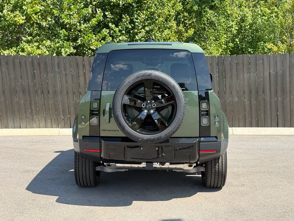 New 2026 Land Rover Defender 110 S AWD/4WD image 4