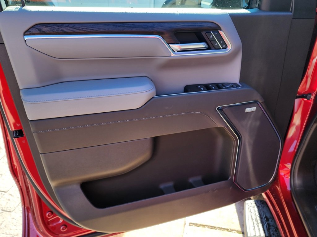 New 2026 GMC Sierra 1500 SLT w/ SLT Premium Plus Package image 14