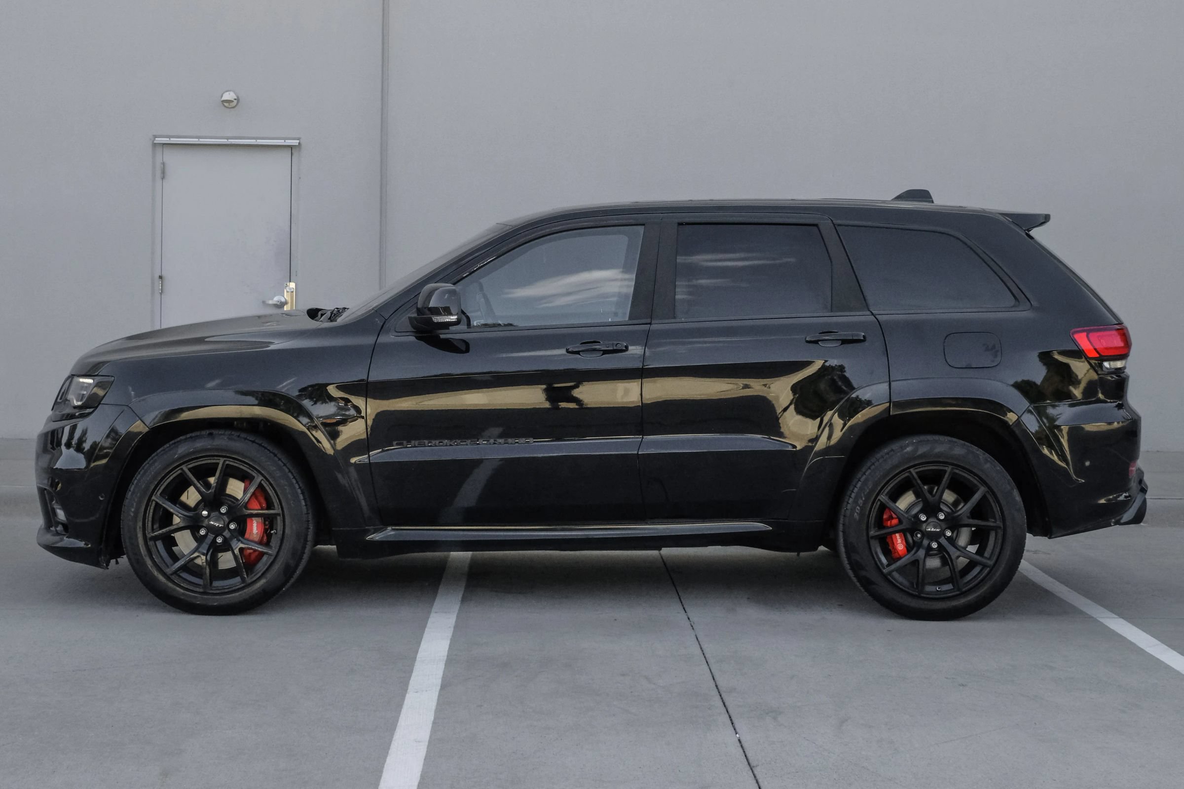 Used 2020 Jeep Grand Cherokee SRT AWD/4WD image 17