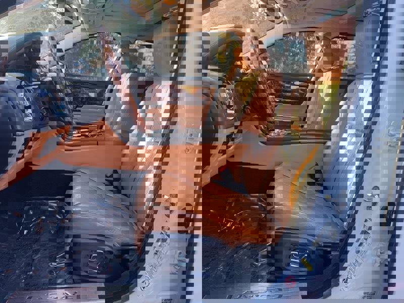 Used 2014 Jaguar XJ L Portfolio image 8