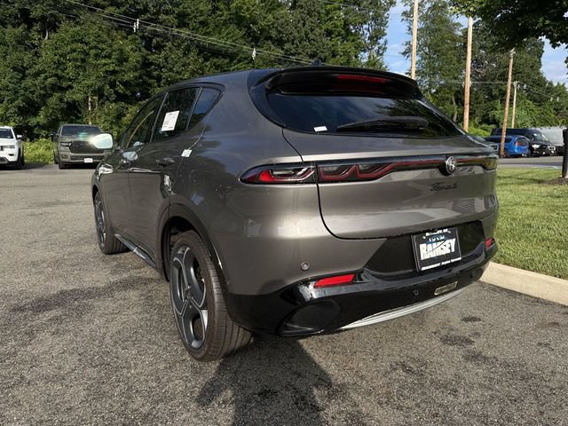 New 2026 Alfa Romeo Tonale w/ Active Assist Package AWD/4WD image 6