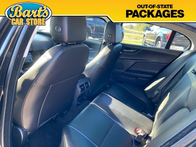 Used 2018 Jaguar XE Premium AWD/4WD image 19