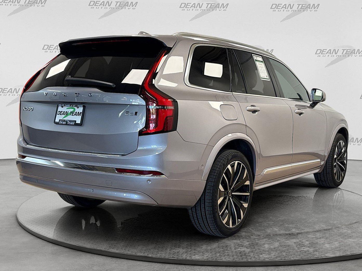 Used 2026 Volvo XC90 B6 Plus AWD/4WD image 4