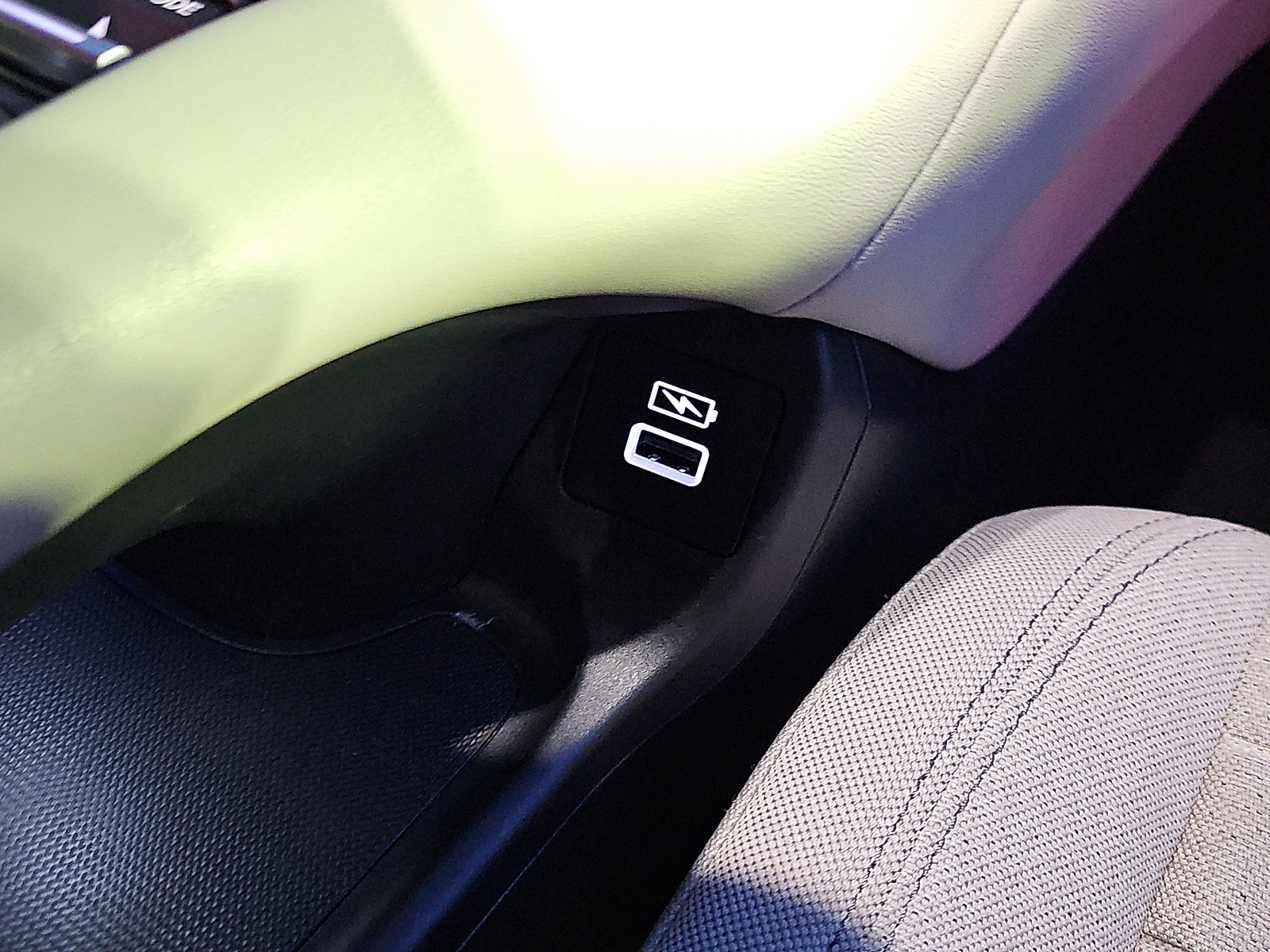 Used 2023 Honda HR-V LX image 25