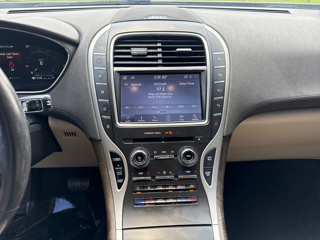 Used 2020 Lincoln Nautilus Reserve w/ Equipment Group 201A FWD image 18