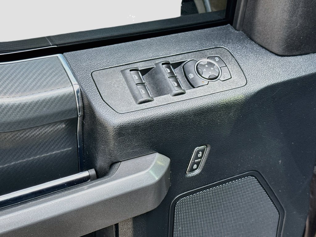 Used 2018 Ford F150 XLT w/ Equipment Group 302A Luxury AWD/4WD image 19