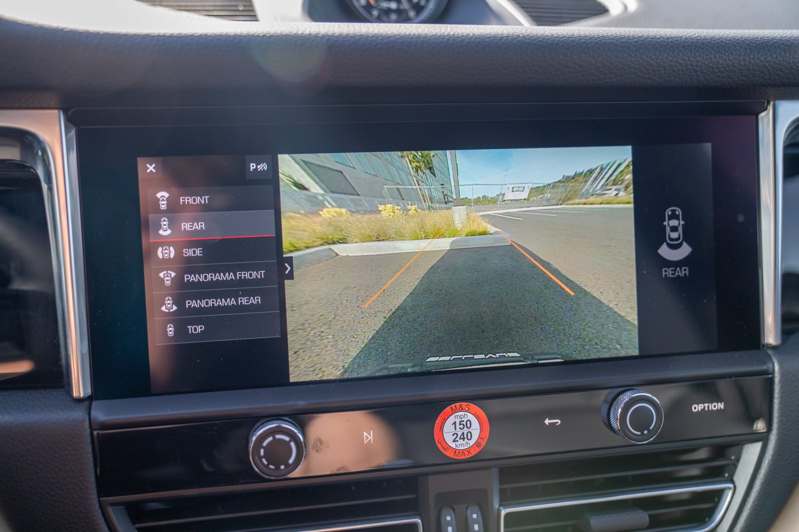 Certified 2026 Porsche Macan AWD/4WD image 17