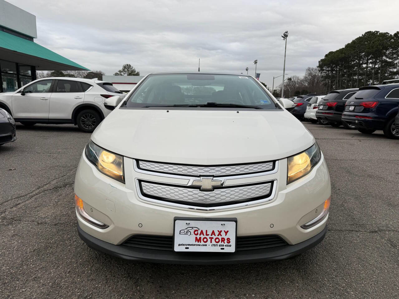 Used 2012 Chevrolet Volt Premium w/ Premium Trim Package image 2