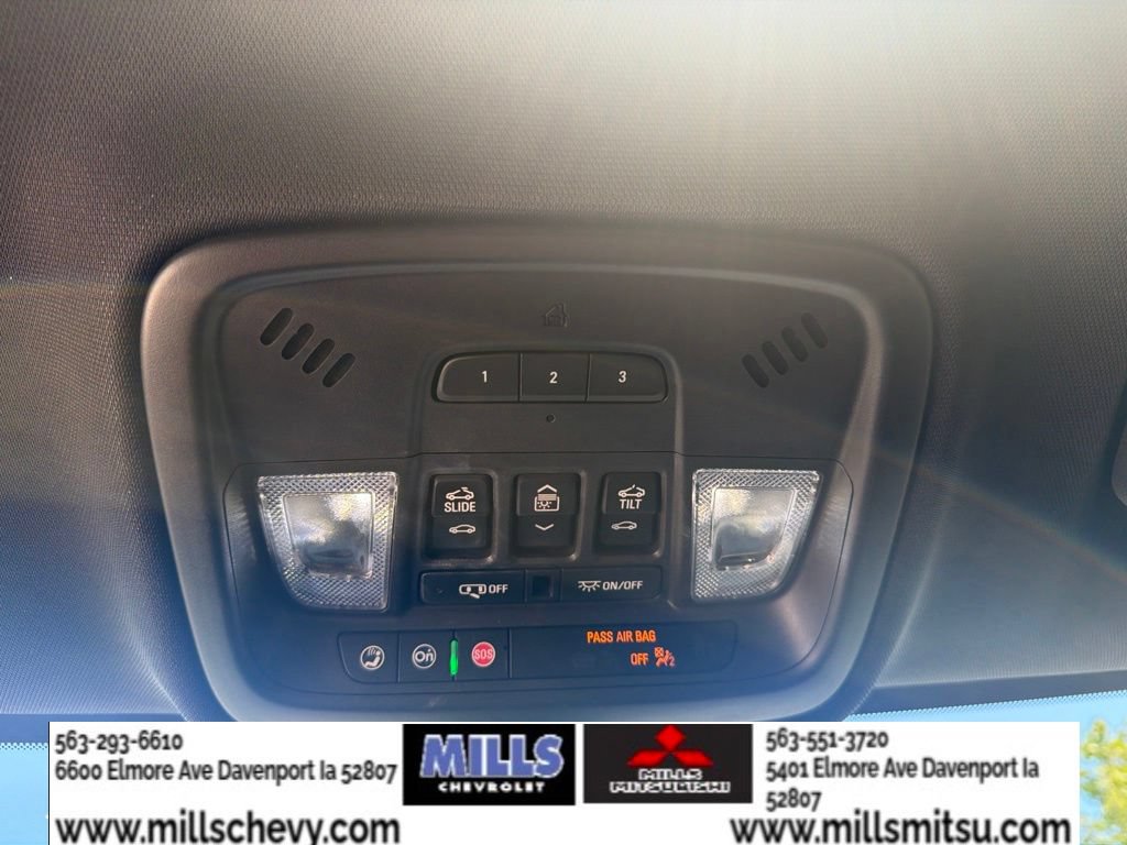 Used 2023 Chevrolet Traverse Premier w/ Redline Edition AWD/4WD image 21