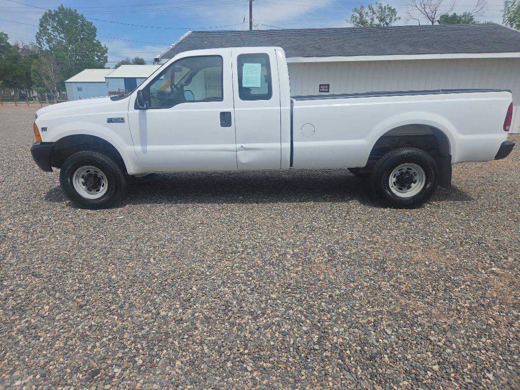 Used 1999 Ford F250 XL AWD/4WD image 2