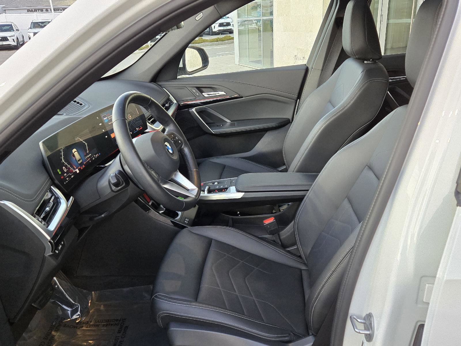 Used 2025 BMW X1 xDrive28i image 5