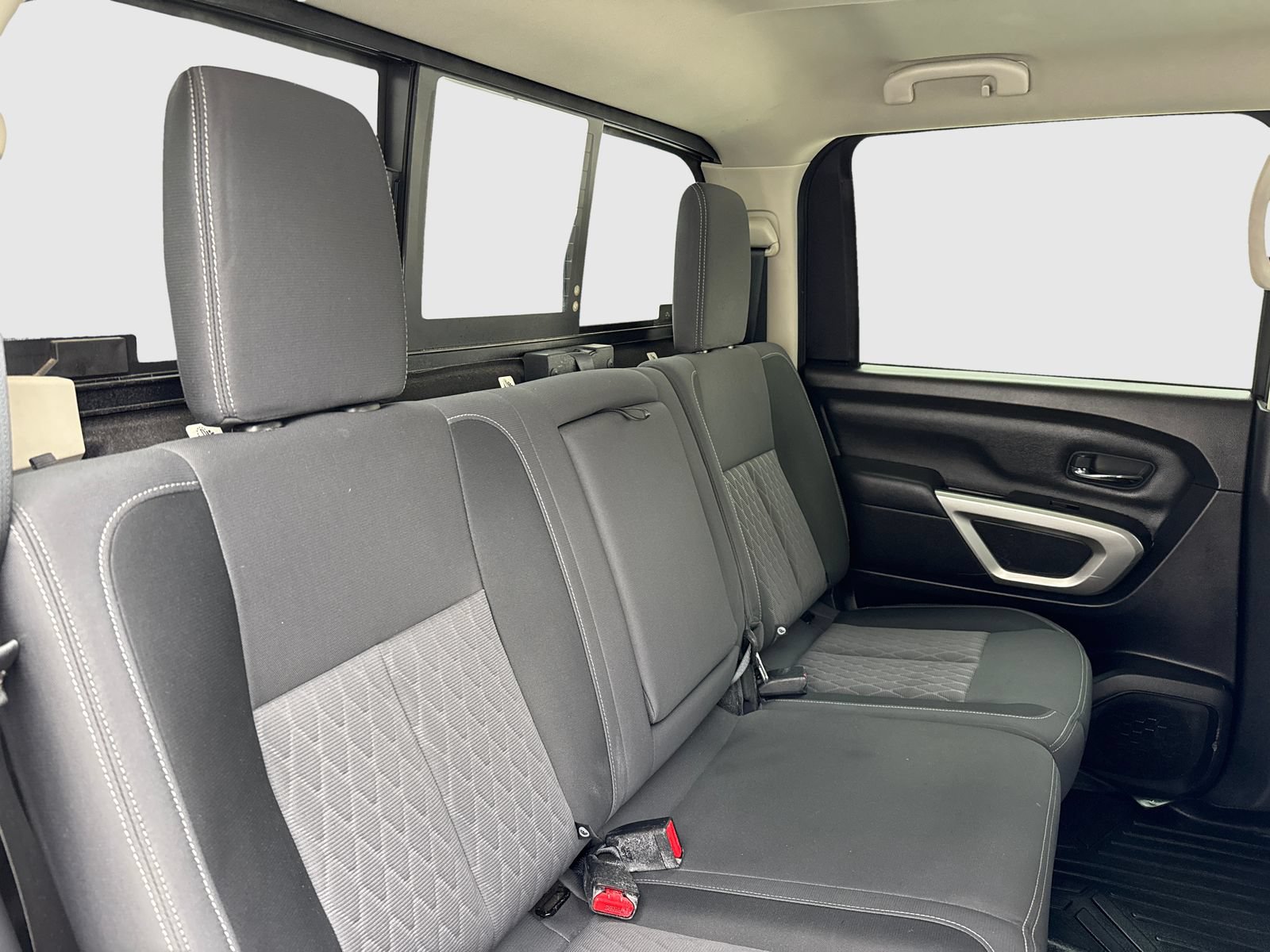 Used 2021 Nissan Titan SV w/ SV Convenience Package RWD image 44