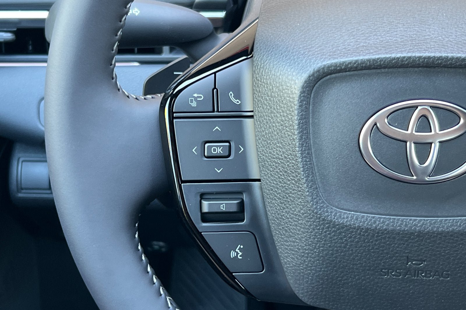 New 2026 Toyota C-HR AWD/4WD image 25