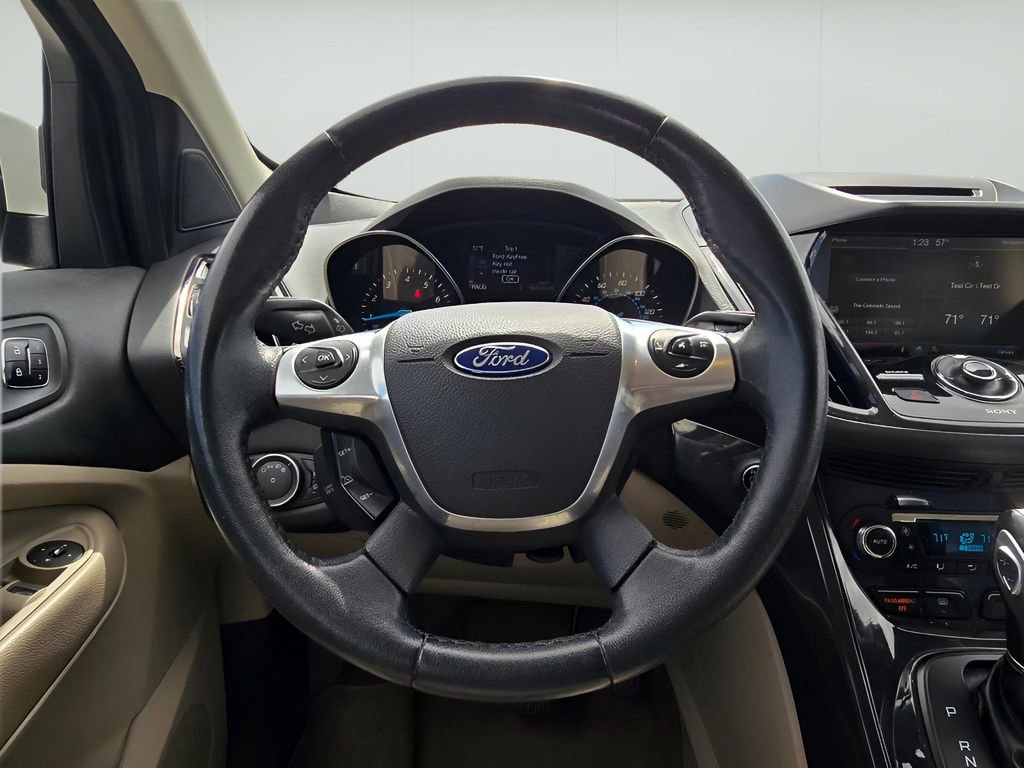 Used 2015 Ford Escape Titanium AWD/4WD image 10