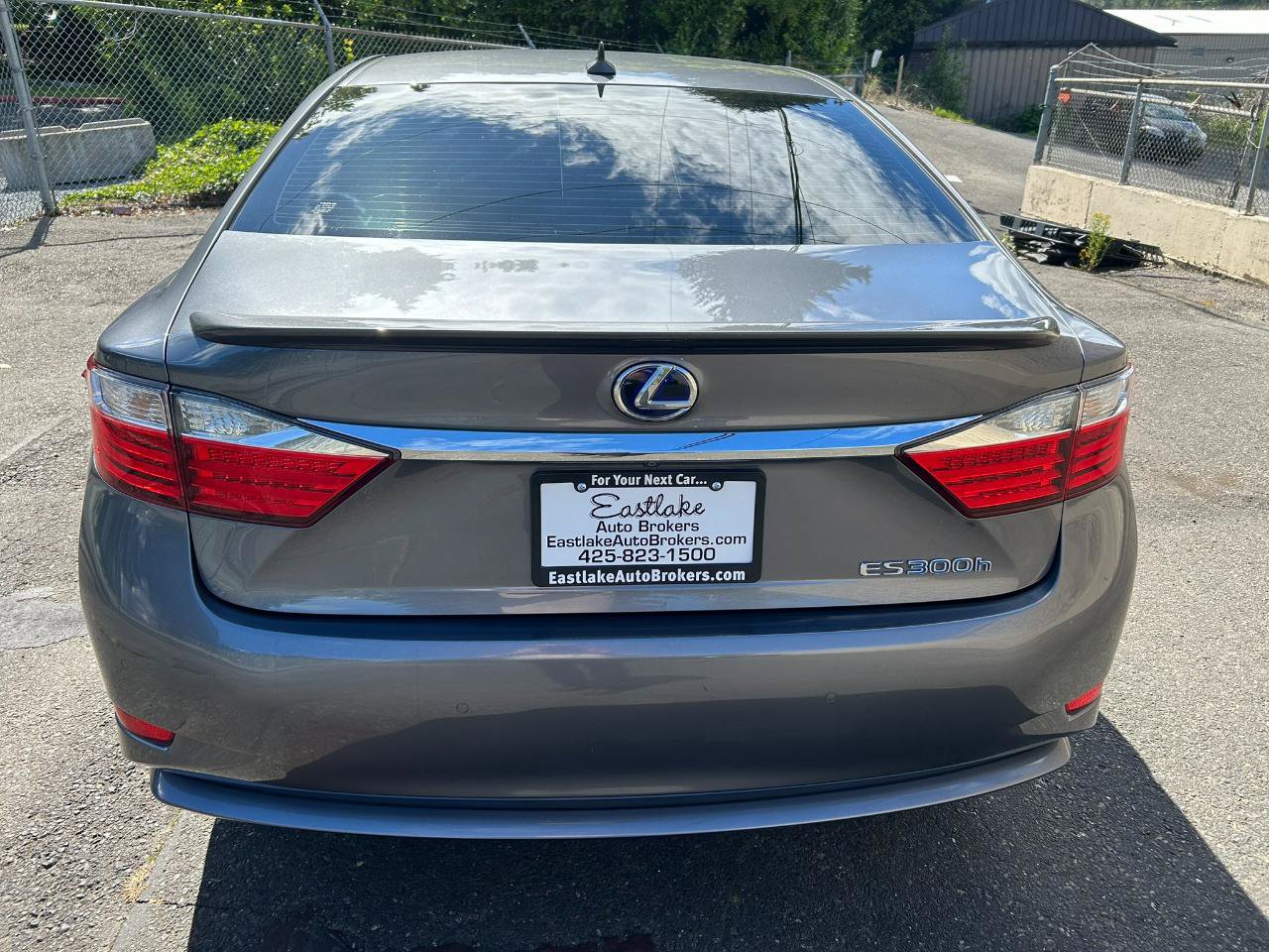 Used 2013 Lexus ES 300h w/ Premium Pkg FWD image 6