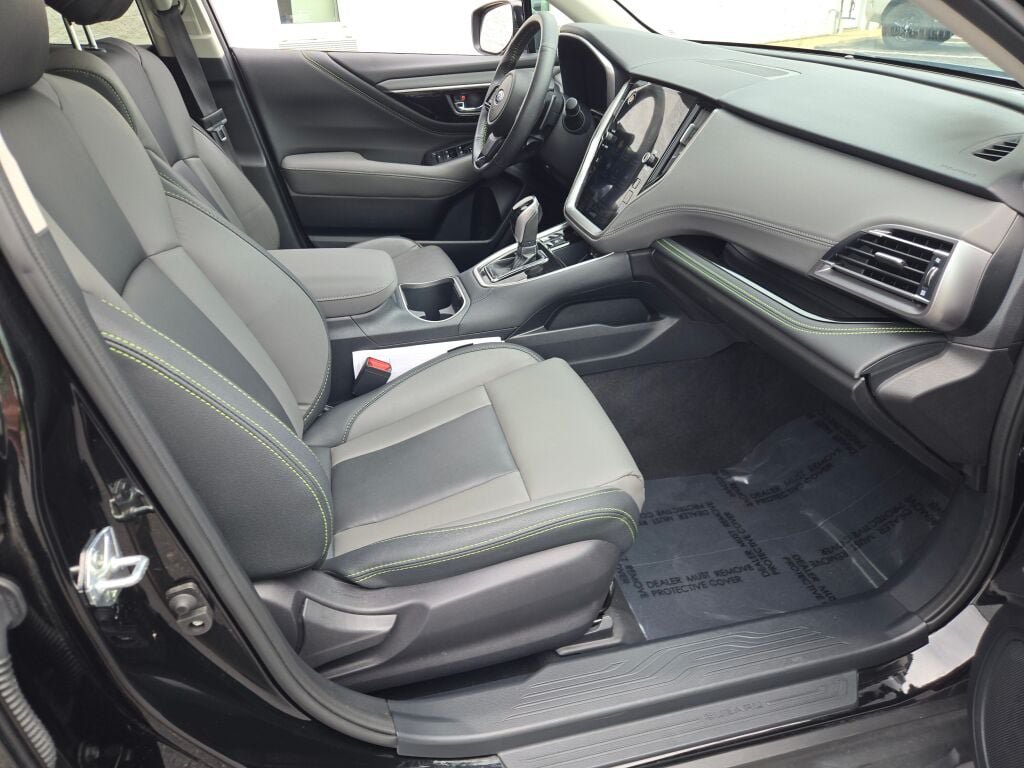 Certified 2024 Subaru Outback Onyx Edition AWD/4WD image 7