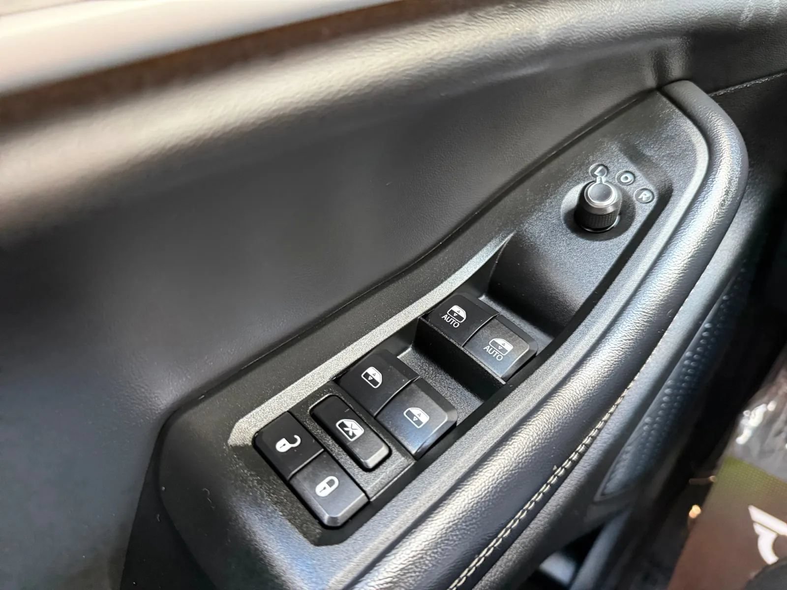 Used 2021 Jeep Grand Cherokee L Limited AWD/4WD image 40