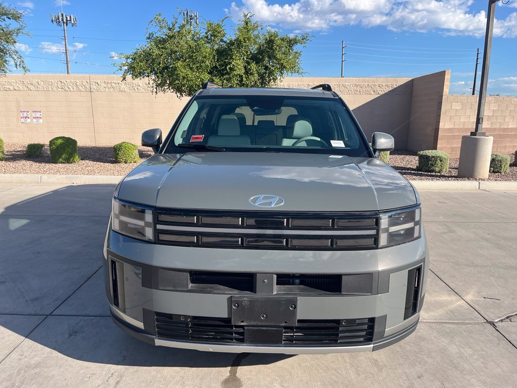 Used 2024 Hyundai Santa Fe Limited FWD image 3