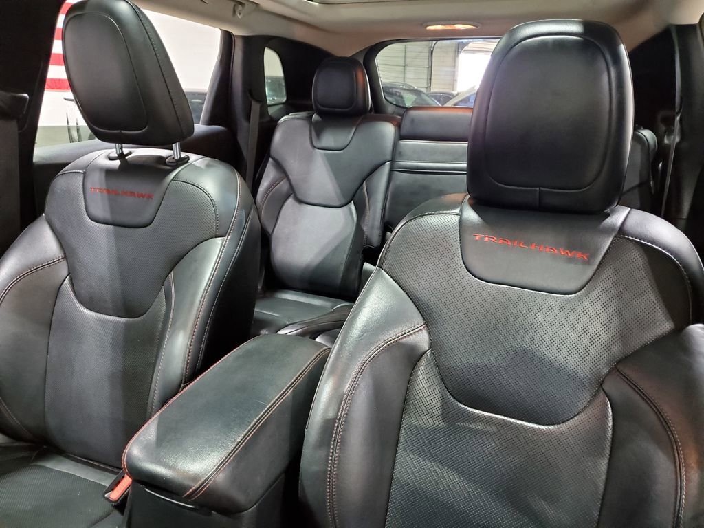 Used 2015 Jeep Cherokee Trailhawk w/ Comfort/Convenience Group image 41