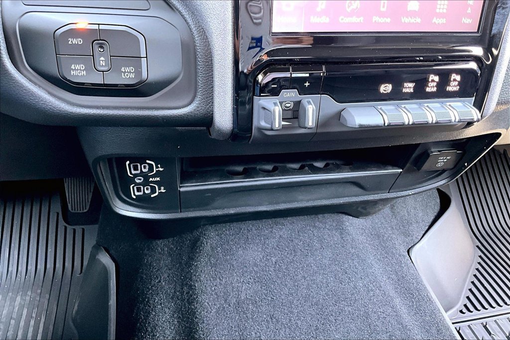 New 2026 RAM 2500 Tradesman AWD/4WD image 12