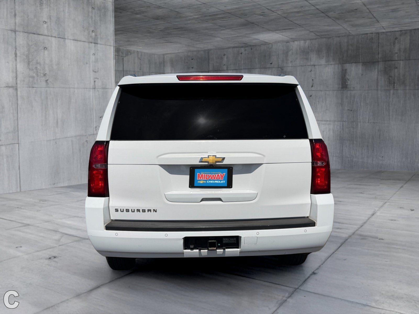 Used 2015 Chevrolet Suburban LT RWD image 5